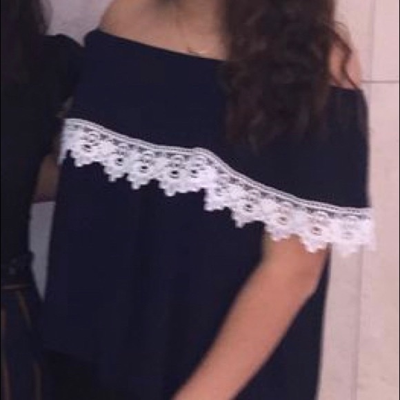 Off the shoulder top - Picture 3 of 3